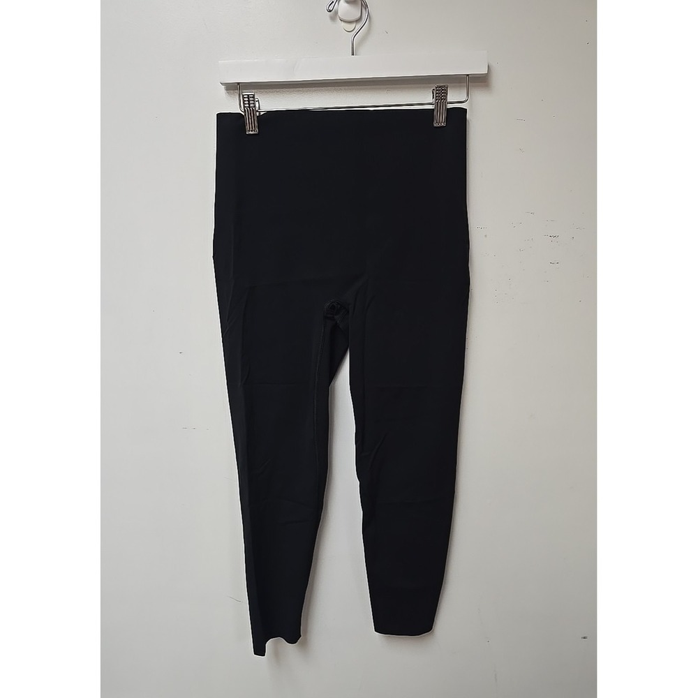 Spanx‎ Black Seamless High Waisted Pull On Cropped Leggings Womans Size Large